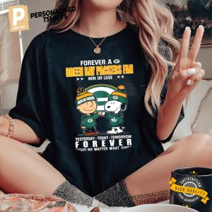 Forever A Green Bay Packers Fan Snoopy And Charlie Shirt 2